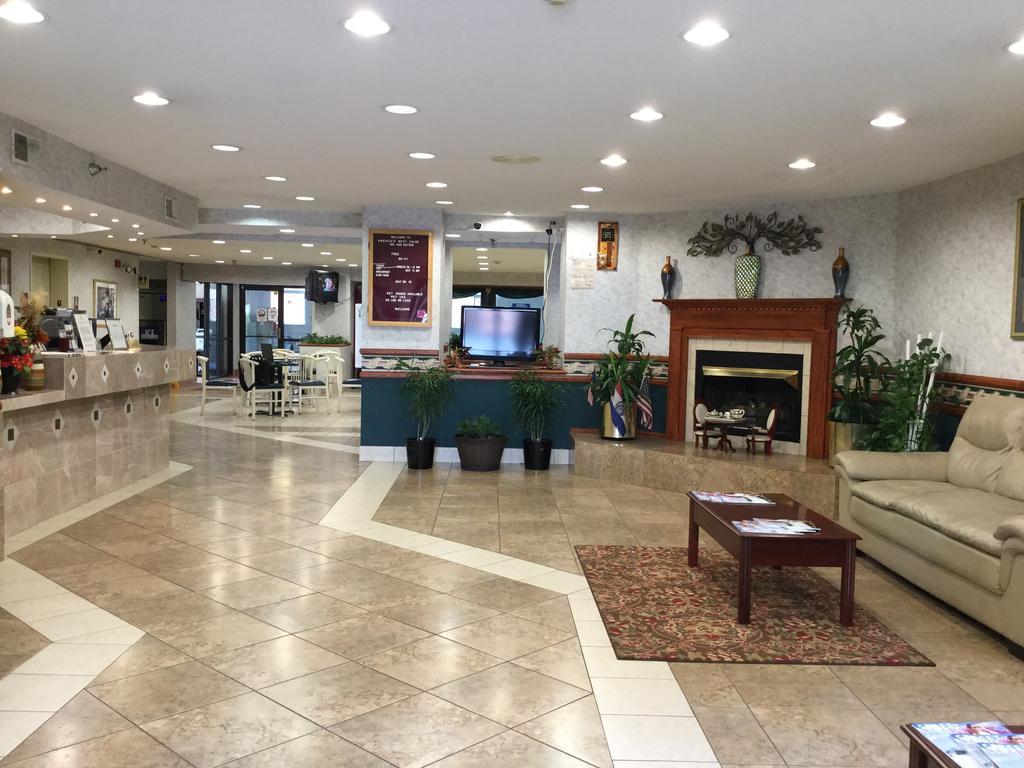 Americas Best Value Inn&Suites Saint Charles Exterior foto