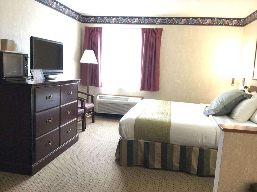 Americas Best Value Inn&Suites Saint Charles Exterior foto