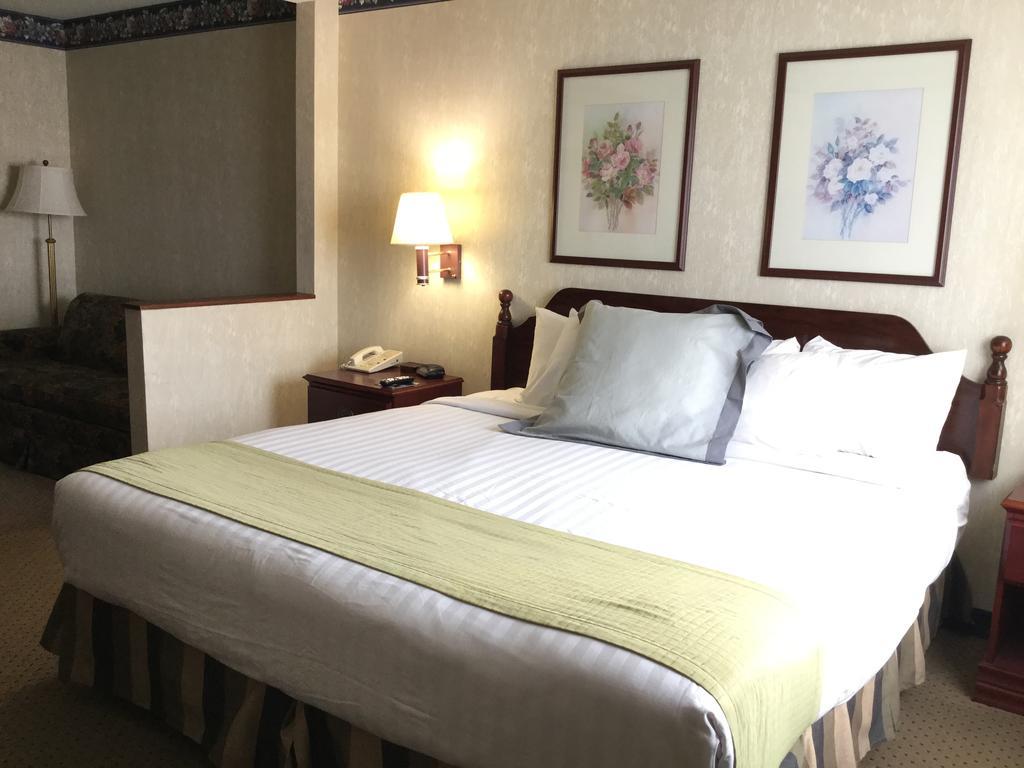 Americas Best Value Inn&Suites Saint Charles Exterior foto